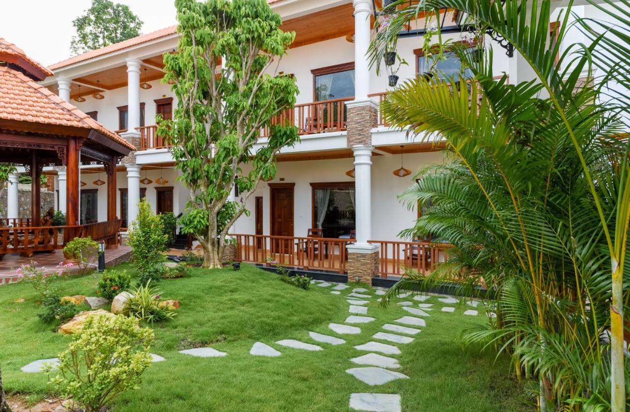 Bungalow Sáng Tươi Mountains Phu Quoc Esterno foto
